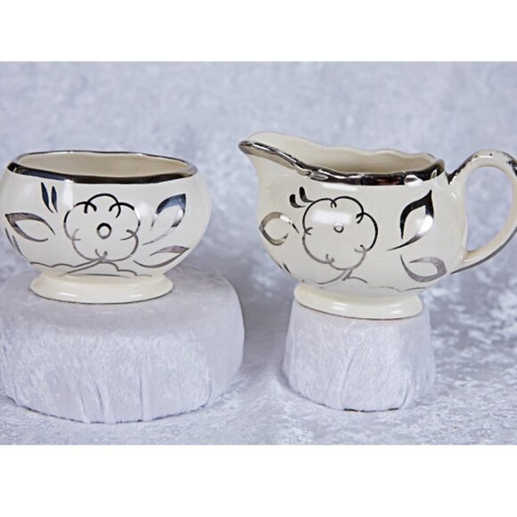 VINTAGE Sandland Ware Creamer and Sugar Bowl 1949 Mini Set CUTE SWEET CH… - Picture 1 of 9